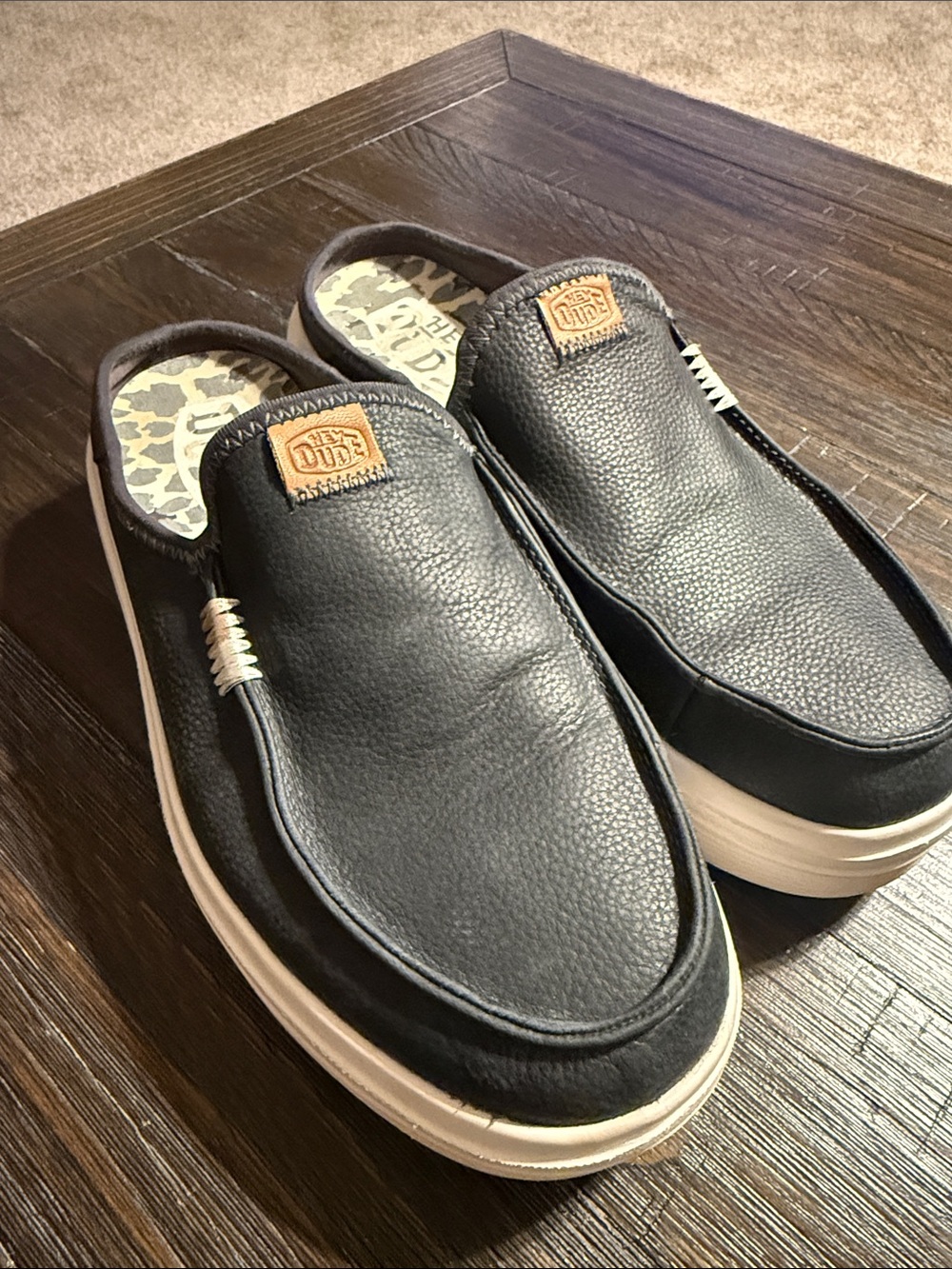 Hey Dude Wally Leather Slip-On Shoes US 9